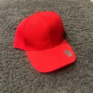 Hunter Bold Red Cap